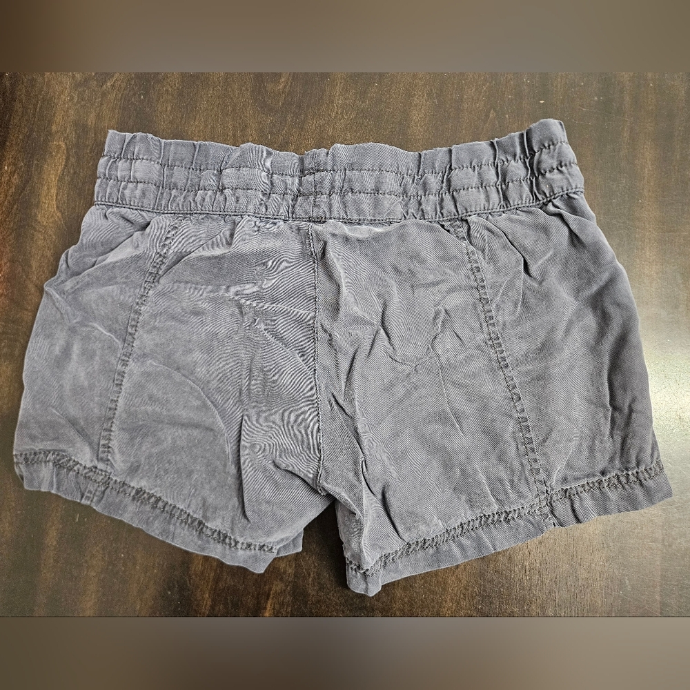 Athleta gray shorts size 4 with drawstring - Picture 4 of 5
